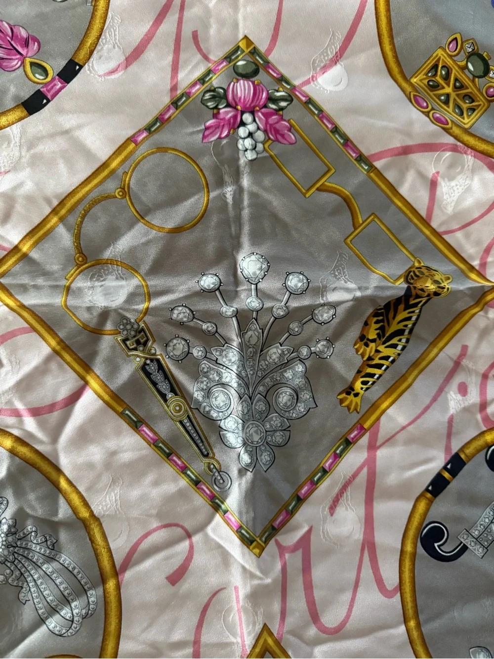Vintage Must de Cartier Jewelry Animals Silk Scarf 34x34 pink